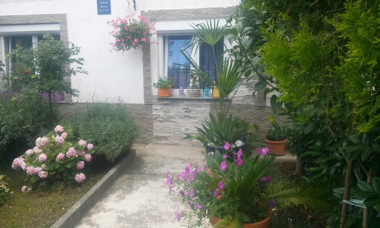 Apartman Teuta Zagreb Buitenkant foto